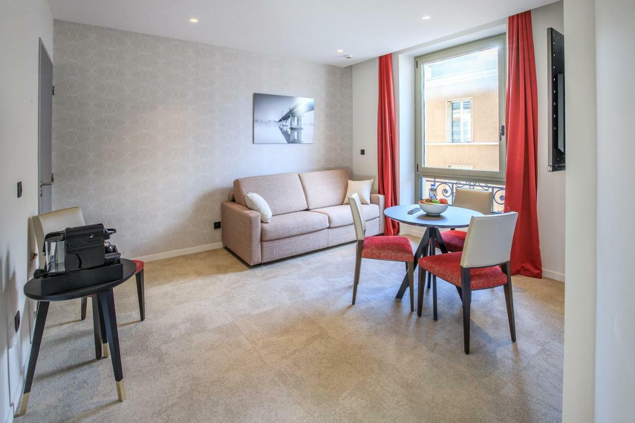 Hotel & Spa Panorama 360 Mâcon エクステリア 写真